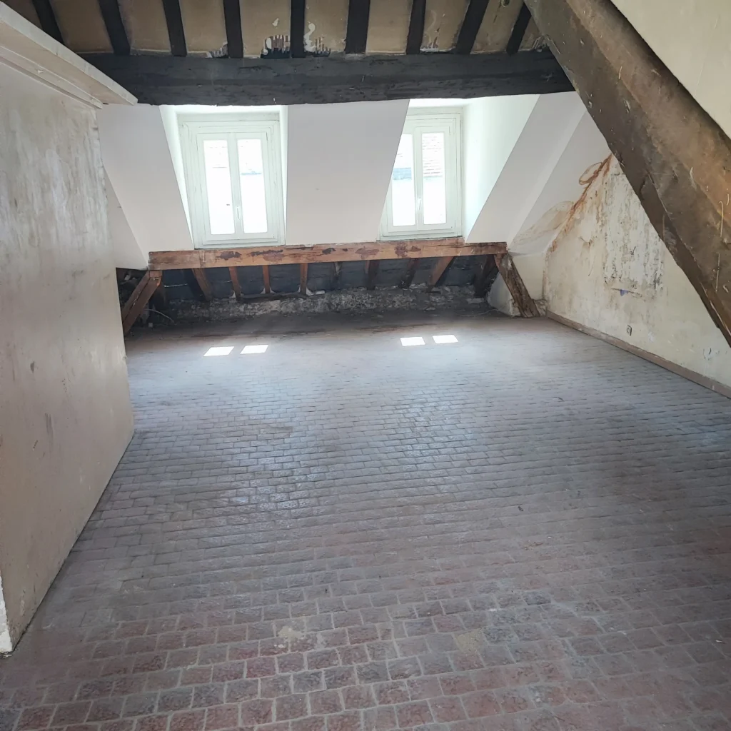 apres-debarras-loft-80m2-Paris5e-24heures