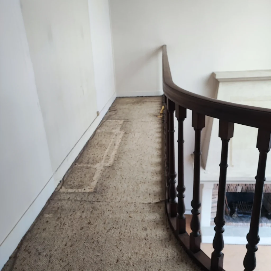 balcon vide après débarras 170m2 à Paris 14e