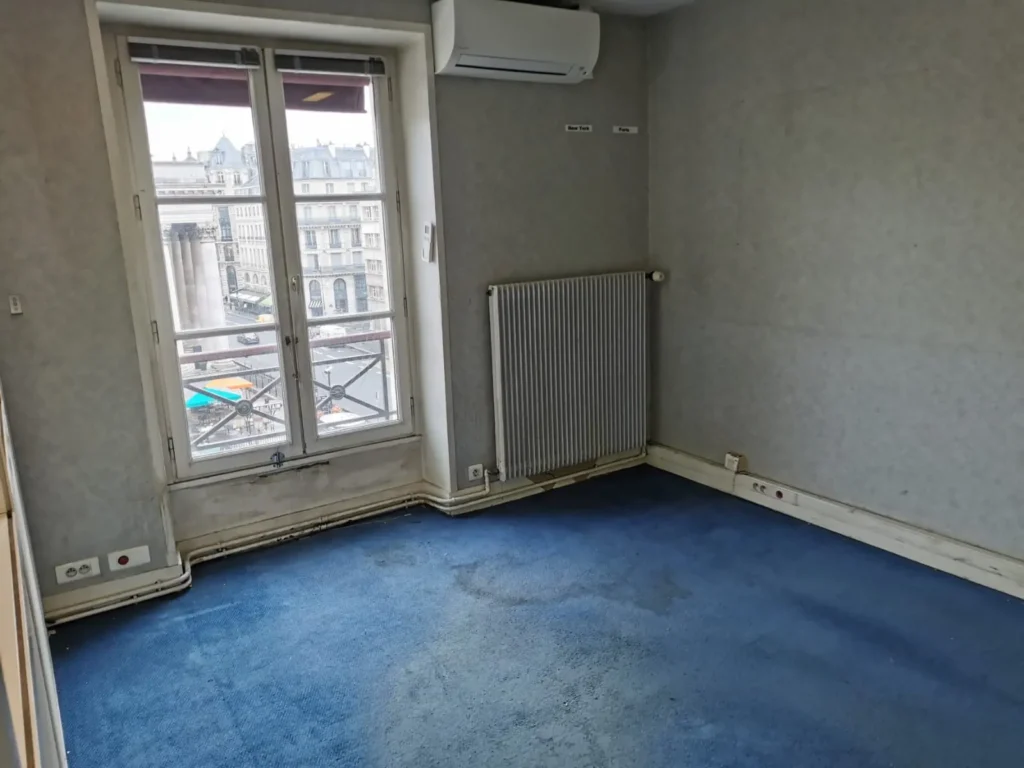 bureaux libérés après débarras - Paris Rivolis 80m2 - 1 jour